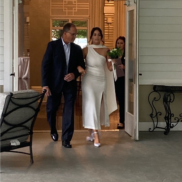 ⭐️Estra Dress from MISHA - worn once ⭐️ FREE SHIPPING - Picture 7 of 7